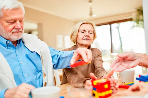 Как позаботиться о близких с Альцгеймером в эпоху пандемии?