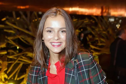 «Мам, ты модель?!» Звезда «Отеля Элеон» Мила Сивацкая показала молодую маму «Мам, ты модель?!» Звезда «Отеля Элеон» Мила Сивацкая показала молодую маму