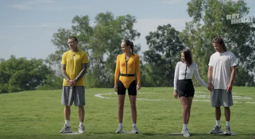 Павел и Надежда Мамаевы, Айза-Лилуна Ай и Степан Кузьменко перед итоговым испытанием Павел и Надежда Мамаевы, Айза-Лилуна Ай и Степан Кузьменко перед итоговым испытанием