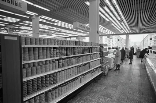 Что обязательно было на столе в Новый год в СССР Что обязательно было на столе в Новый год в СССР