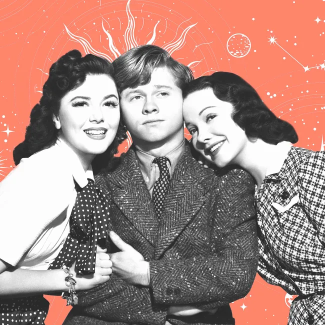 Лунный гороскоп на 1 ноября: премия для Стрельцов, любовный треугольник для Тельцов