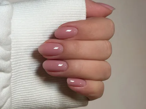 Денежный маникюр на май и лето 2026