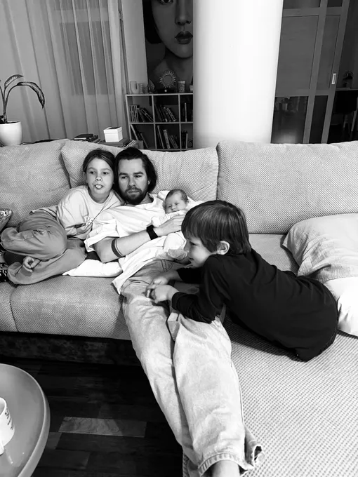 Олег Ледвич со всеми детьми Олег Ледвич со всеми детьми