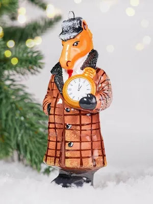 Елочная игрушка Конь в пальто для встречи Нового года 2026.