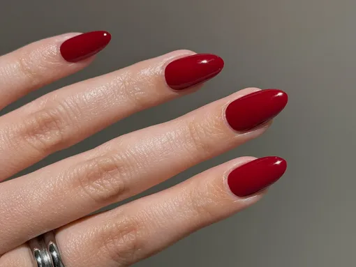 Красный маникюр Красный маникюр