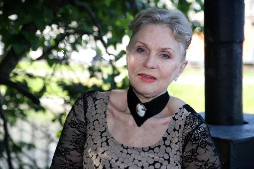 Умерла актриса Наталия Дмитриева, прославившаяся ролями в «Бумбараше» и «Уходя — уходи» Умерла актриса Наталия Дмитриева, прославившаяся ролями в «Бумбараше» и «Уходя — уходи»