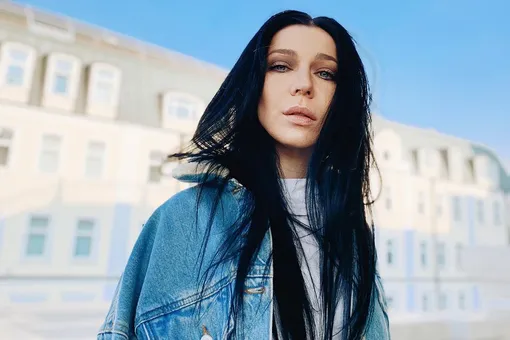 «Мои часики кому-то сильно тикают». Ёлка о материнстве, молодости и плохом характере «Мои часики кому-то сильно тикают». Ёлка о материнстве, молодости и плохом характере