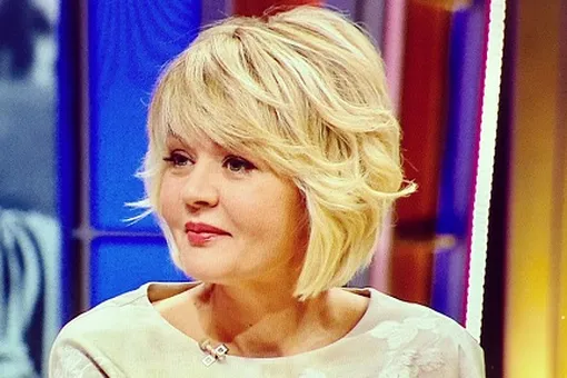 47-летняя Юлия Меньшова удивила поклонников селфи без макияжа