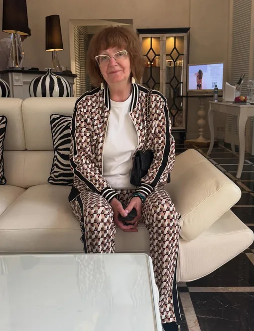 Мама Елены Ваенги — Ирина Васильевна Журавель Мама Елены Ваенги — Ирина Васильевна Журавель