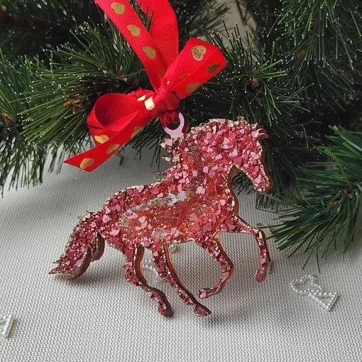 Ошибки, которых стоит избегать при украшении ёлки в год Огненной Лошади 2026