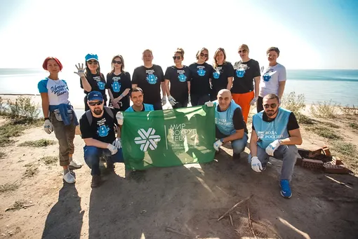 Siberian Wellness часто организует уборку прибрежных территорий водоемов. Уборка берега.