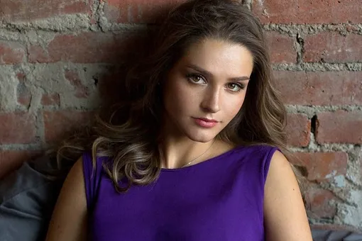 «Как сестренки»: Глафира Тарханова опубликовала редкое фото с мамой «Как сестренки»: Глафира Тарханова опубликовала редкое фото с мамой