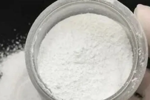 Тальк подходит для ухода не только за детской кожей Тальк подходит для ухода не только за детской кожей