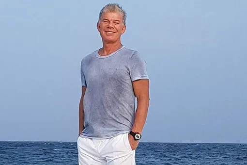 «Вас сын не интересует?» Подписчики раскритиковали Газманова за подпись к фото с Родионом «Вас сын не интересует?» Подписчики раскритиковали Газманова за подпись к фото с Родионом