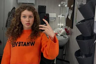 «Моя первая любовь»: Анна Пересильд опубликовала редкие фото со съемок в День российского кино