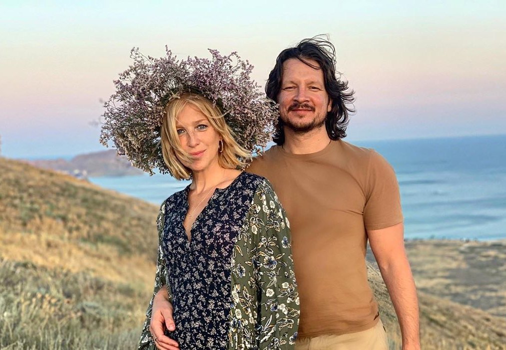 Грек әйелдерінің үйдегі суреттері