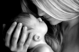 Как на самом деле выглядит материнство. Фотопроект без ретуши