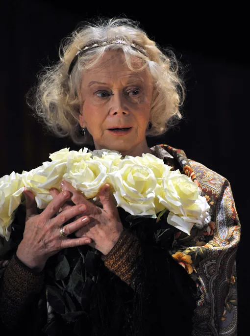 Светлана Немоляева Светлана Немоляева