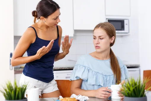 Золовка тайно родила и украла имя ребенка невестки. Скандал в семье не утихает Золовка тайно родила и украла имя ребенка невестки. Скандал в семье не утихает