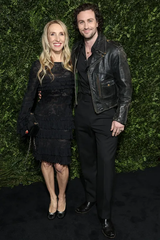 Аарон Тейлор-Джонсон младше своей жены на 23 года Аарон Тейлор-Джонсон младше своей жены на 23 года