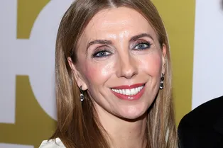 «Спасибо каждому, кто не выдал наш секрет»: Светлана Бондарчук показала трогательные кадры из роддома