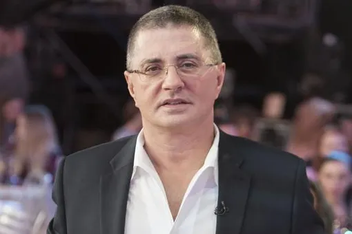 Александр Мясников: «Мама не простила измену и развелась с отцом»