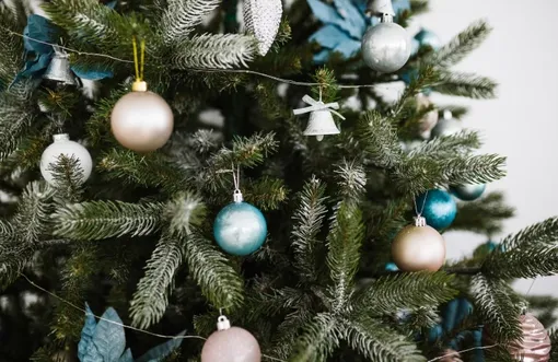 Продавцы ставят на паузу продажу искусственных ёлок