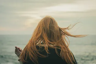 Девушка набралась смелости рассказать о насилии со стороны отчима через 12 лет Девушка набралась смелости рассказать о насилии со стороны отчима через 12 лет