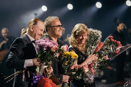 Елена и Владимир Пресняковы фото с сыном Владимиром