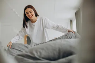 Нужно ли стирать новое постельное бельё перед первым использованием?