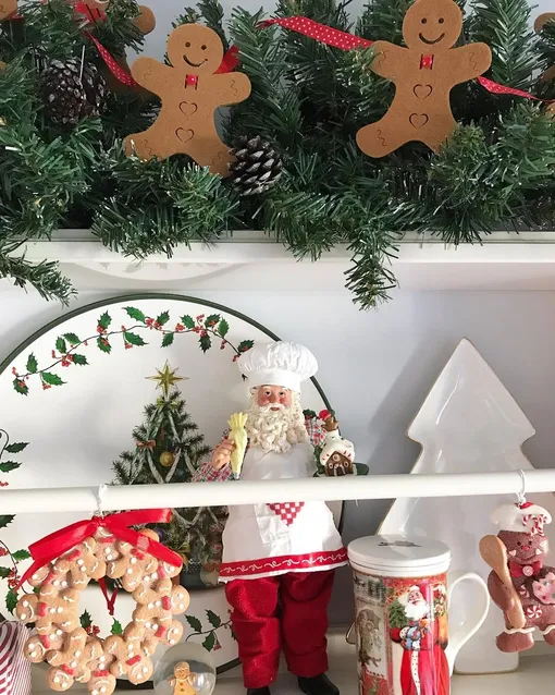 Декоративные игрушки помогут украсить кухню к новому году 2026 Декоративные игрушки помогут украсить кухню к новому году 2026