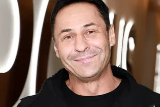 «Теперь так просто из самолета не выпустят»: Стас Костюшкин показал, как проходит санитарный контроль (видео) «Теперь так просто из самолета не выпустят»: Стас Костюшкин показал, как проходит санитарный контроль (видео)