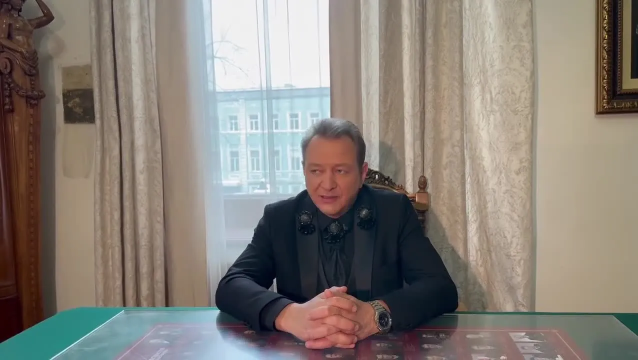 Нажми и смотри