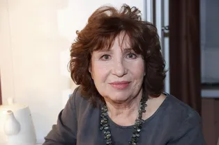 «Колола лед на вокзале»: Елена Камбурова о трудностях переезда в Москву