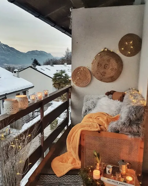 балкон в скандинавском стиле на Новый год балкон в скандинавском стиле на Новый год