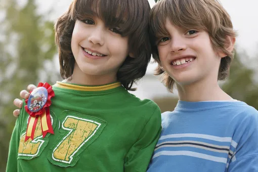 14-летний мальчик спас брата с помощью видео из Сети: тот подавился и задыхался 14-летний мальчик спас брата с помощью видео из Сети: тот подавился и задыхался