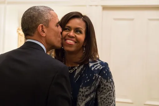 «Лучшая пара планеты»: Мишель и Барак Обама обменялись нежными признаниями и фото в годовщину брака «Лучшая пара планеты»: Мишель и Барак Обама обменялись нежными признаниями и фото в годовщину брака