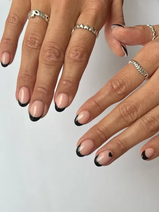 черный френч фото маникюр
