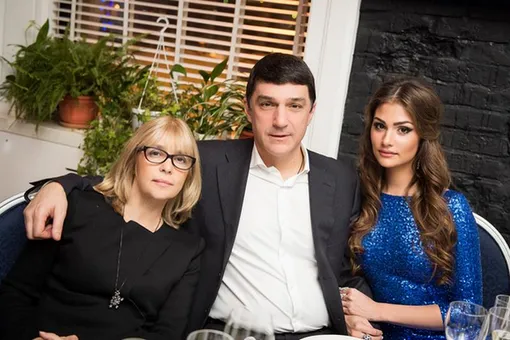 Зять Веры Глаголевой стал самым богатым человеком по рейтингам издания «Форбс» Зять Веры Глаголевой стал самым богатым человеком по рейтингам издания «Форбс»