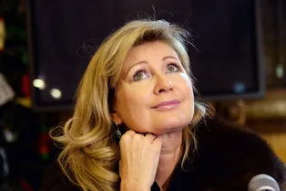 Шесть братьев и сестра: Вика Цыганова рассказала о детстве и поделилась редким фото