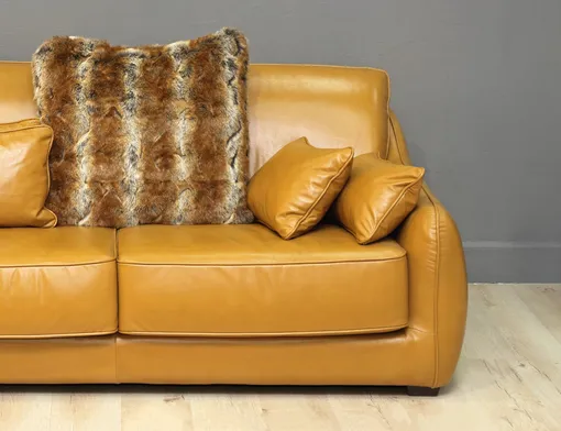 5 материалов, которые нельзя стирать с мылом 5 материалов, которые нельзя стирать с мылом