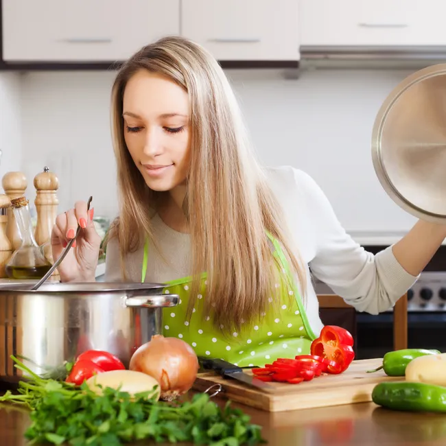 Сгоревший рис, водянистые овощи: 10 способов исправить неудачное блюдо