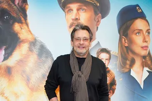 «Меня хватило на пятнадцать минут, потом усталость»: как Александр Домогаров перевоплотился в балерину в «Раневской»