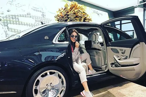 Ирина Дубцова похвасталась новым роскошным автомобилем за 8 миллионов Ирина Дубцова похвасталась новым роскошным автомобилем за 8 миллионов