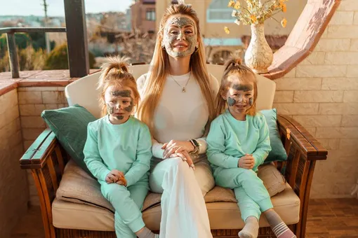 Как в режиме карантина организовать время с детьми? Рассказывает мама двойняшек Елена Сажина Как в режиме карантина организовать время с детьми? Рассказывает мама двойняшек Елена Сажина