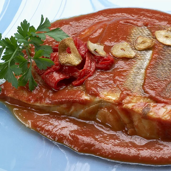 Аппетитно и сочно: как приготовить минтай, чтобы он получился вкуснее лосося