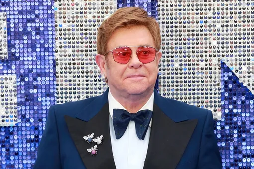 74-летний Элтон Джон заразился коронавирусом 74-летний Элтон Джон заразился коронавирусом