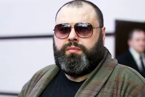 «27 лет вместе!» Максим Фадеев показал трогательное слайдшоу с семейными снимками «27 лет вместе!» Максим Фадеев показал трогательное слайдшоу с семейными снимками