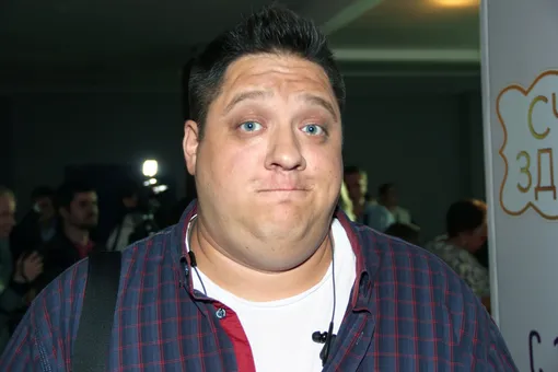 Роман Попов