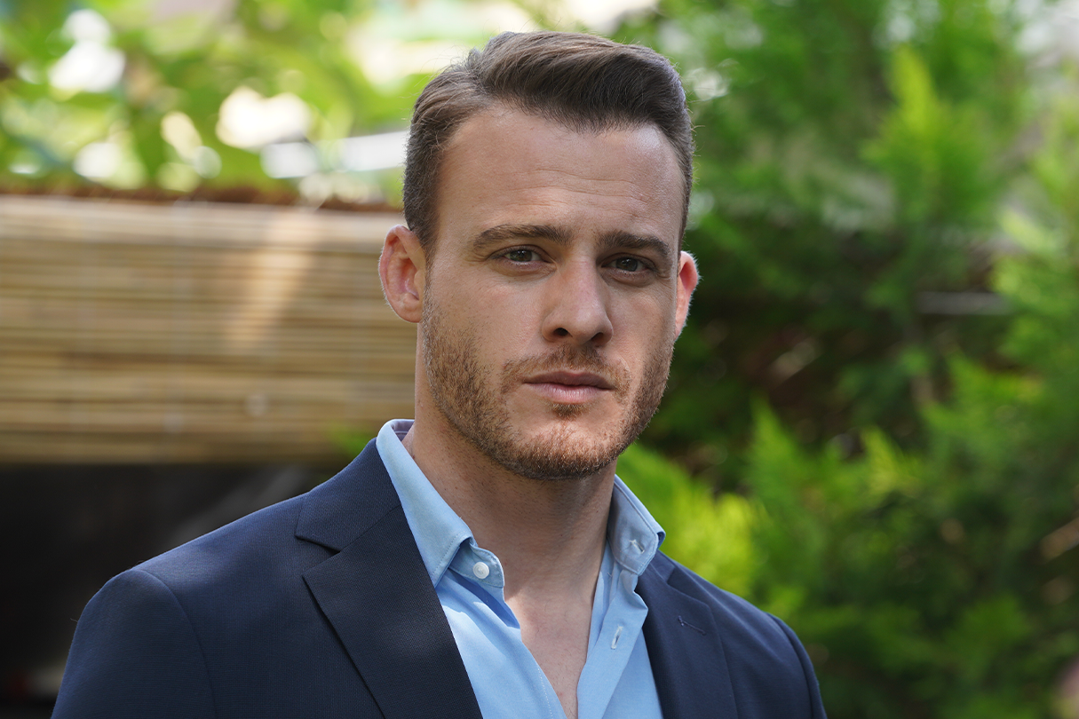 Порно қара жігіт трахает үлкен Анорексиялық аналь